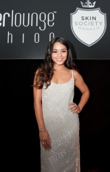 Vanessa Hudgens ヴァネッサ・ハジェンズ