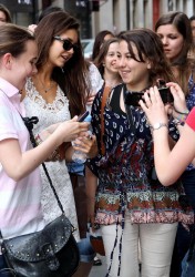 Nina Dobrev ニーナ・ドブレフ