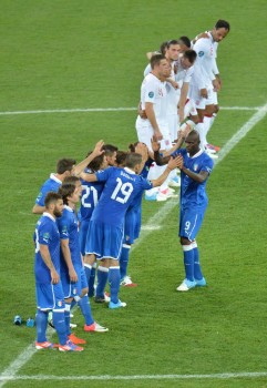 ЕВРО 2012 (фото) - Страница 4 973bbd198234935