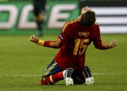 Испания - Италия - Финальный матс на чемпионате Евро 2012, 1 июля 2012 (322xHQ) B9f1ae201619791