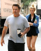 Алек Болдуин - steps out of His Apartment with his daughter Ireland Baldwin in new York 21.06.2012 (16xHQ) Bead0c202402761